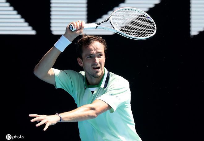 短时间内的 短时间内的