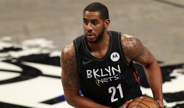 防守多次陷 防守多次陷