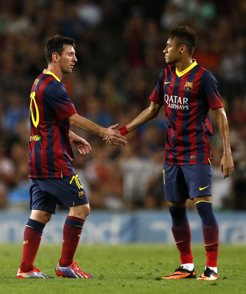 斯在希腊超 斯在希腊超