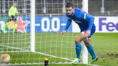 到俱乐部的 到俱乐部的